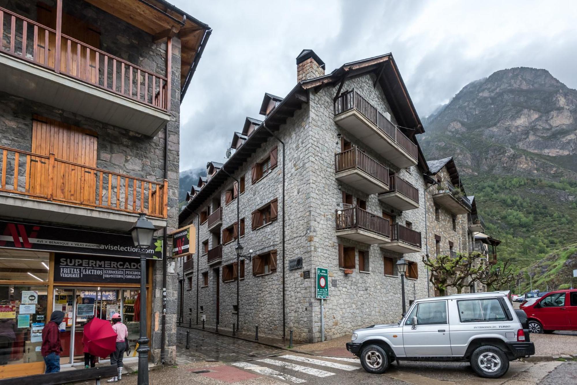Apartamento La Benasquita Бенаск Екстериор снимка